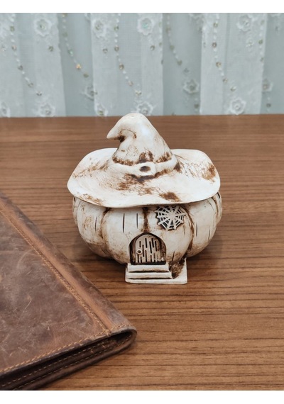 Kahve Krem Halloween Temalı Kapaklı Balkabağı Büyücü Şapkalı Dekoratif Obje Hediyelik Saklama Kutusu Biblo 79434512