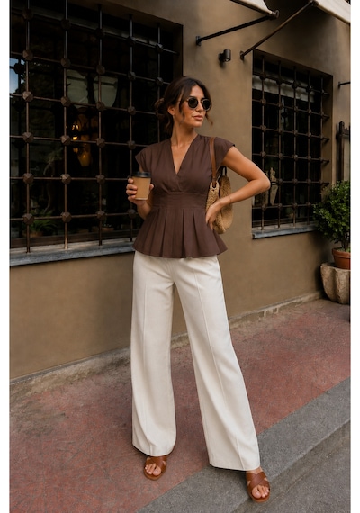 Bisou V Yaka Gold Boncuk Detaylı Bağlamalı Bel Oturtmalı Bluz Keten Dokulu Şık Kadın Bluz Siyah Bisou V Yaka Gold Boncuk Detaylı Bağlamalı Bel Oturtmalı Bluz Keten Dokulu Şık Kadın Bluz Siyah
