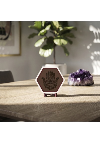 Modern Hamsa Motifli Masaüstü Dekoru, Yaşam Alanlarına Şans Ve Estetik Katan Minimalist Tasarım 10x10 Cm, Açık Kahve