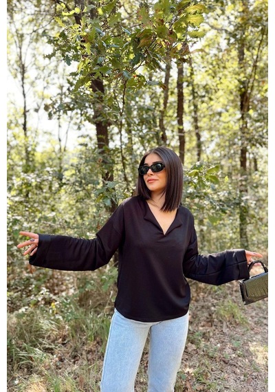 WeShaya Kadın Siyah Uzun Kol, Duble Manşet, Yırtmaçlı Yaka, Salaş Sweatshirt Bluz Siyah WeShaya Kadın Siyah Uzun Kol, Duble Manşet, Yırtmaçlı Yaka, Salaş Sweatshirt Bluz Siyah