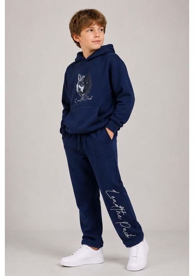 Riccotarz Erkek Çocuk Önü Ve Arkası Kurt Çizim Baskılı Kapüşonlu Sweatshirt Lacivert Eşofman Takım Riccotarz Erkek Çocuk Önü Ve Arkası Kurt Çizim Baskılı Kapüşonlu Sweatshirt Lacivert Eşofman Takım