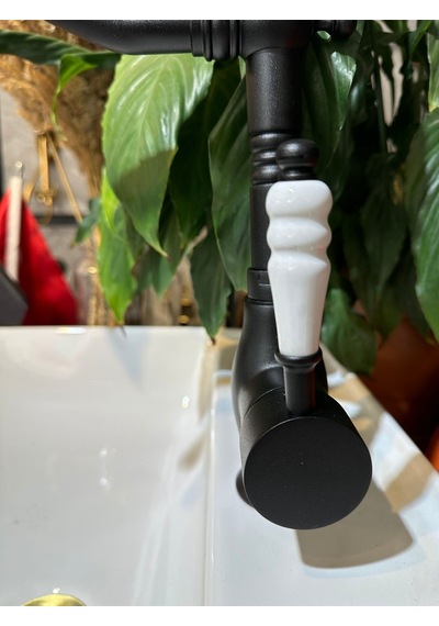 İsaoğlu Yapı Siyah Lavabo Bataryası Zen Design Kolay Abdest Yüksek Lavabo Musluğu Siyah Armatür Siyah