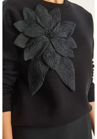Shade Kadın Bisiklet Yaka Çiçek Aksesuarlı Üç İplik Şardonlu Sweatshirt 60601043 - Siyah