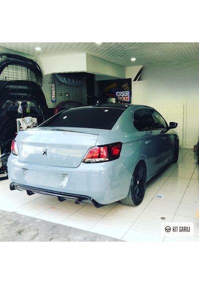 Peugeot 301 2012-2023 Parlak Siyah Ön Ek Plastik Boyalı
