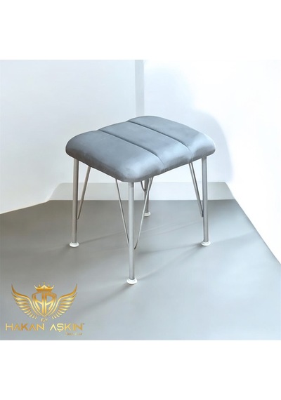 By Hakan Aşkın Açık Gri Metal Ayaklı Açık Gri Babyface Puf Puf 40x45 Cm 2025