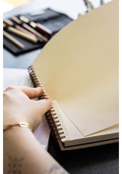 A4 Kraft Kapak 60 Yaprak 140 Gr. Perforajlı Eskiz Defteri - Sketch Book Kraft