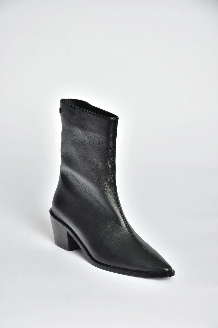 Fox Shoes V654082003 Siyah Hakiki Deri Alçak Topuklu Kadın Bot Siyah-hakiki Deri