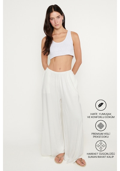 Ac&co / Altınyıldız Classics Kadın Beyaz Yumuşak Dokulu Standart Fit Cepli Beli Lastikli Rahat Örme Pantolon