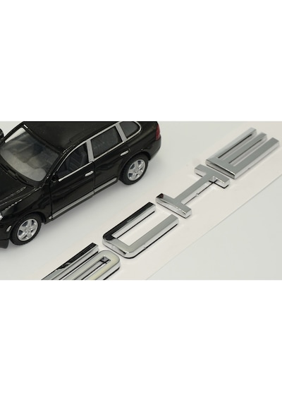 Porsche Bagaj Yazı Logo Parlak Krom Renk