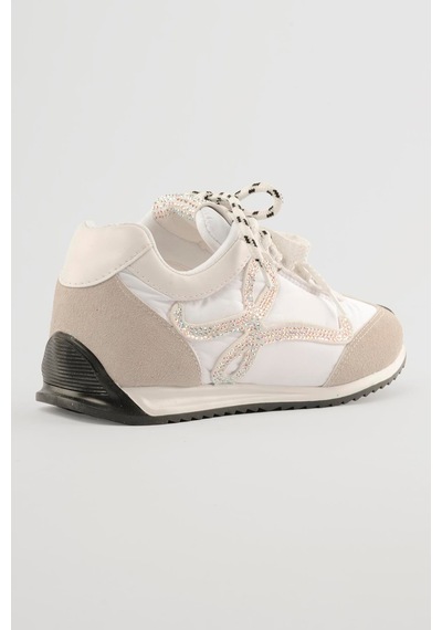 Mubiano Kadın Anorak Sneaker Süet Detaylı Kuş Aksesuarlı Bağcıklı Spor Ayakkabı Aquila Beyaz Beyaz Mubiano Kadın Anorak Sneaker Süet Detaylı Kuş Aksesuarlı Bağcıklı Spor Ayakkabı Aquila Beyaz Beyaz