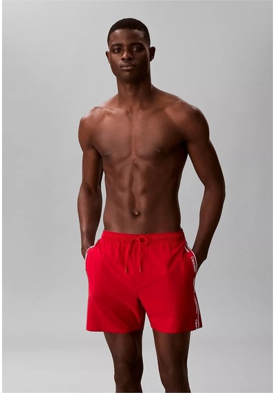 Calvin Klein Erkek Regular Fit Yanları Logo Şeritli Kırmızı Deniz Şortu Lv00n61002-xu9-13505 Kırmızı Calvin Klein Erkek Regular Fit Yanları Logo Şeritli Kırmızı Deniz Şortu Lv00n61002-xu9-13505 Kırmızı