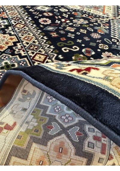 Asaryün Halı Ipek H4320al Lacivert İpeksi Geleneksel Renkli Göbekli Klasik Desen Salon Halısı Modern Renkli