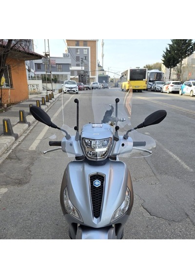 Motocam Piaggio Medley S 150 Ön Cam 2021-2026 Model 56cm Şeffaf Renkli Elcikli Aparatsızdır