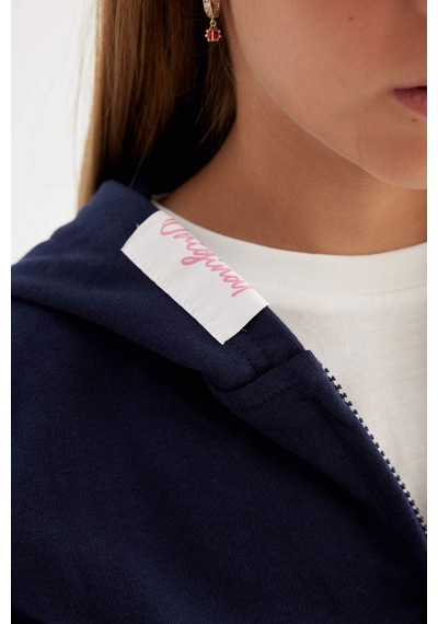 Defacto Kız Çocuk Yazı Baskılı Lacivert Kapüşonlu Fermuarlı Okul Sweatshirtü C6876A824AUNV241 Lacivert Defacto Kız Çocuk Yazı Baskılı Lacivert Kapüşonlu Fermuarlı Okul Sweatshirtü C6876A824AUNV241 Lacivert