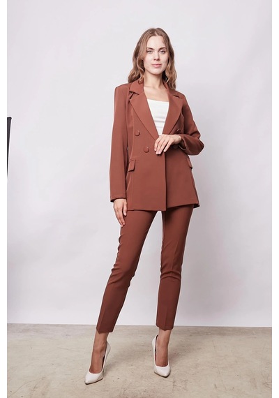 Kadın Düğme Detaylı Uzun Kol Şık Ofis Süs Cep Kapaklı Kumaş Blazer Ceket-koyu Taba K.taba Kadın Düğme Detaylı Uzun Kol Şık Ofis Süs Cep Kapaklı Kumaş Blazer Ceket-koyu Taba K.taba