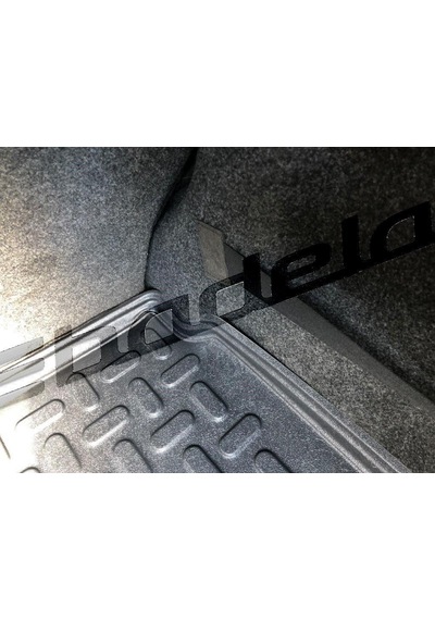 2009 Renault Megane 2 Hb Bagaj Havuzu Araca Özel 3D Badela Marka