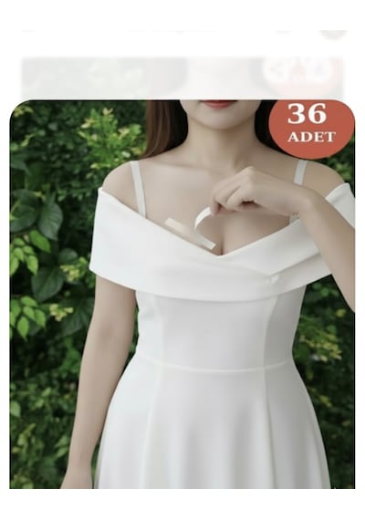 Trend Dokunuş Kadın 36 Adet Şeffaf Elbise Sütyen Sabitleyici Dekolte Kıyafet Sabitleme Kaydırmaz Bant Göğüs Bandı Ten Trend Dokunuş Kadın 36 Adet Şeffaf Elbise Sütyen Sabitleyici Dekolte Kıyafet Sabitleme Kaydırmaz Bant Göğüs Bandı Ten
