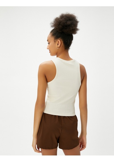 Koton Halter Yaka Fitilli Atlet Basic Biye Detaylı Pamuklu Bej 3sal30167ık Ekru Koton Halter Yaka Fitilli Atlet Basic Biye Detaylı Pamuklu Bej 3sal30167ık Ekru