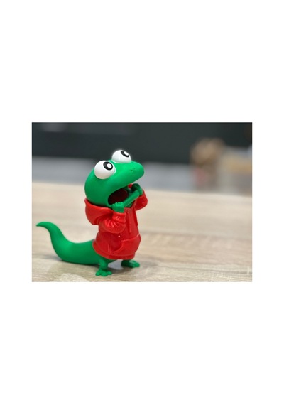 Kapüşonlu Kertenkele Figürü 10cm