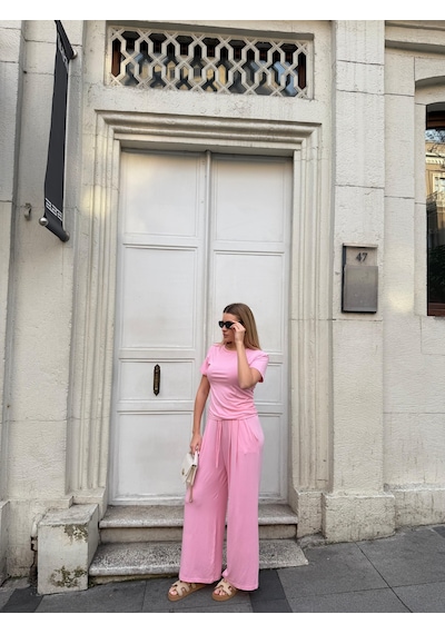 Bonacosa Kadın Viskon 3 Lü Takım Kimono + Beli Lastikli Salaş Pantolon + Kısa Kol Tshirt 8 Renk Pembe Bonacosa Kadın Viskon 3 Lü Takım Kimono + Beli Lastikli Salaş Pantolon + Kısa Kol Tshirt 8 Renk Pembe