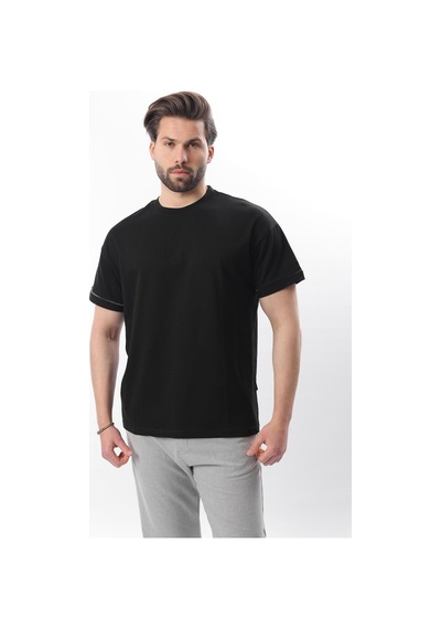 Madmext Siyah Bisiklet Yaka Çoban Dikişli Overfit Erkek T-shirt E7103 Siyah