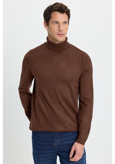 Tudors Erkek Slim Fit Dar Kesim Yumuşak Dokulu Tüylenmeyen Kahverengi Tam Balıkçı Yaka Triko Kazak-33110 Kahverengi