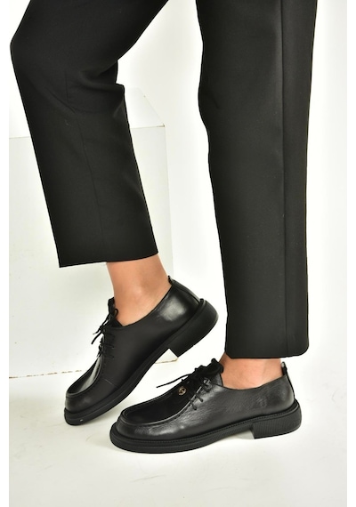 Fox Shoes V944085603 Siyah Hakiki Deri Bağcıklı Günlük Kadın Ayakkabı Siyah