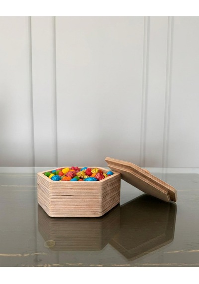 Minimalist Tasarım Sevenler İçin Minimalist Ahşap Altıgen Kutu El İşçiliği Takı Ve Aksesuar Kutusu