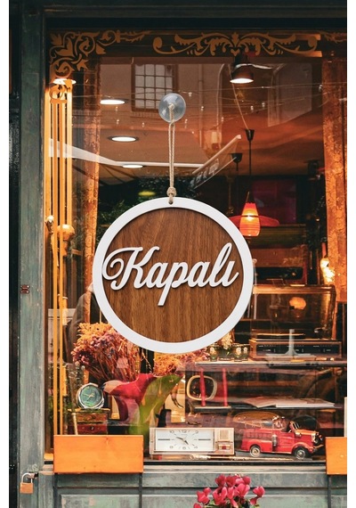 Üç Katlı El Yazılı Modern Açık/kapalı Tabelası - Ceviz