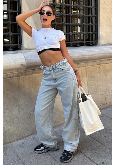 Açık Mavi Kargo Kemer Detaylı Baggy Kadın Jean Mg2874