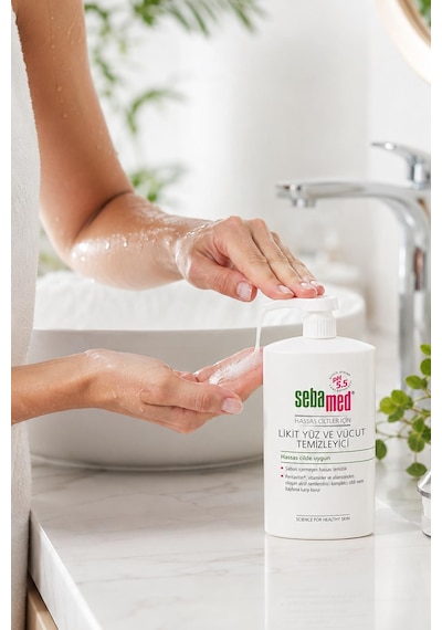 Sebamed Hassas Ciltler İçin Yüz & Vücut Temizleyici 300 Ml