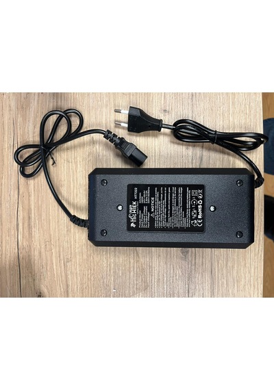 24v 20a Elektrikli Bisiklet Şarj Cihazı C16 Uçlu Hızlı Şarj Adaptörü