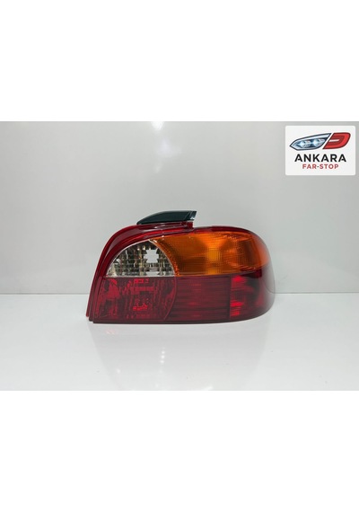 Toyota Avensis 1998 - 2000 Stop Lambası Sağ