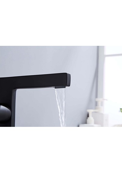 Sera Kısa Lavabo Bataryası Mat Sıyah Mat Siyah