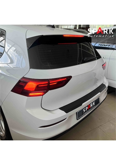 Volkswagen Golf 8 2021- Yılı Ve Sonrası Uyumlu Arka Tampon Eşiği Mat Siyah