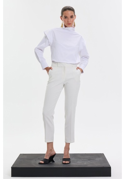 Rebellion Diana Pants Ekru