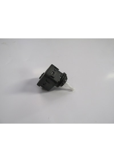 Seat Toledo 99/05 Far Motoru 12v Yan Soket Gi Ri Şli Bfn