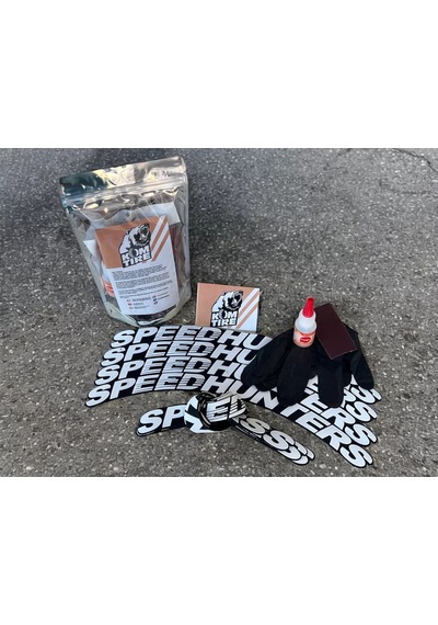 Motorsiklet Ve Otomobil Araç Lastik Yazısı Speed Hunter 2.5 Cm 8 Adet Yapıştırıcı Arma Sticker