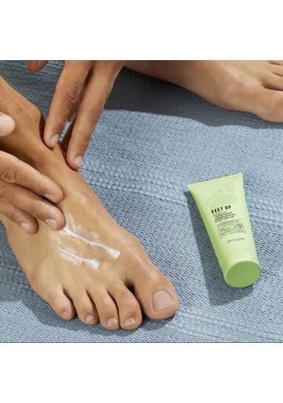Oriflame Feet Up Everyday Avokado & Aloe Vera Gece Boyunca Nemlendirici Ayak Kremi 75 ML