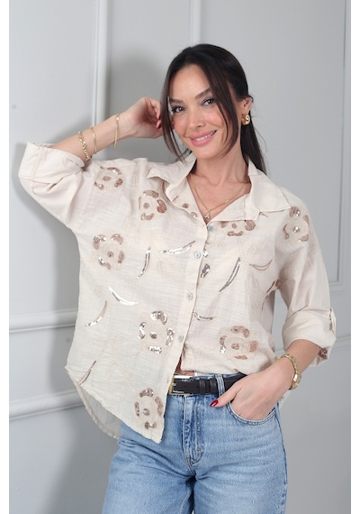 By Saygı Kadın Çiçek Desen Kabartmalı Pul Nakışlı İtalyan Cotton Gömlek Bej