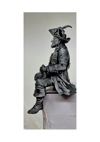 Oturan Hector Barbossa Figür İnsan Hal İ10 Cm Karayip Korsanları