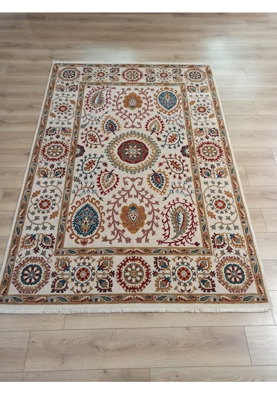 Çam Halı Funky 801 Stone Yün Ve Bambu İle Özel Tezgahlarda Üretilen Otantik Desenli El Emeği Modern Uşak Halısı Krem 2 Çam Halı Funky 801 Stone Yün Ve Bambu İle Özel Tezgahlarda Üretilen Otantik Desenli El Emeği Modern Uşak Halısı Krem 2