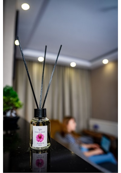 Vivaldi Home Amber Çiçeği Çubuklu Oda Kokusu Esansiyel Uçucu Yağ 50 ML