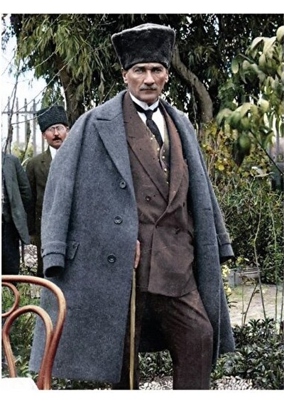 Takvim Yaprakları Ile Atatürkün Hayatı 16 Lı Ahşap Tablo Seti, At