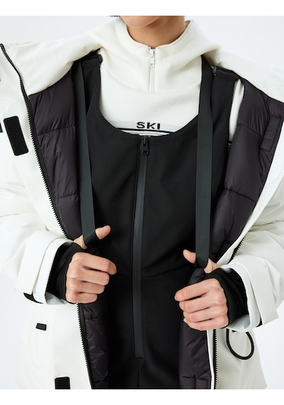 Koton Anorak Mont Kapüşonlu Fermuarlı Cep Detaylı Etiket Baskılı Beli Lastikli Su Geçirmez Kırık Beyaz 5wal00038ıw Ekru Koton Anorak Mont Kapüşonlu Fermuarlı Cep Detaylı Etiket Baskılı Beli Lastikli Su Geçirmez Kırık Beyaz 5wal00038ıw Ekru
