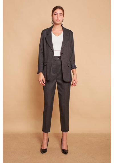Ekoseli Yakalı Kolu Katlamalı Cep Kapaklı Boyfriend Hafif Likralı Kumaş Blazer Ceket-siyah Siyah Ekoseli Yakalı Kolu Katlamalı Cep Kapaklı Boyfriend Hafif Likralı Kumaş Blazer Ceket-siyah Siyah