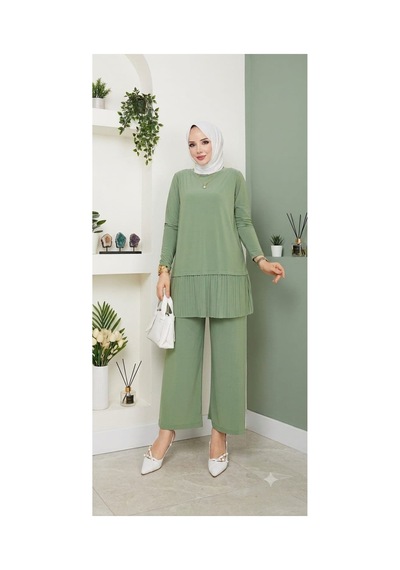 Maşuka Rahat Kesim Pileli Tunik Ve Pantolon Şık Tesettür Kombin - Çağla Yeşili Sandy Kumaş İkili Takım Çağla Yeşili Çağla Yeşili Maşuka Rahat Kesim Pileli Tunik Ve Pantolon Şık Tesettür Kombin - Çağla Yeşili Sandy Kumaş İkili Takım Çağla Yeşili Çağla Yeşili