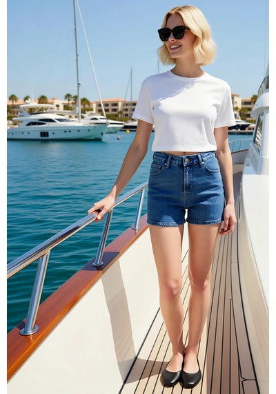 Benerly Kadın Şort Yüksek Bel Slim Kalıp Denim Düz Desen Boru Paça Ekstra Koyu Mavi