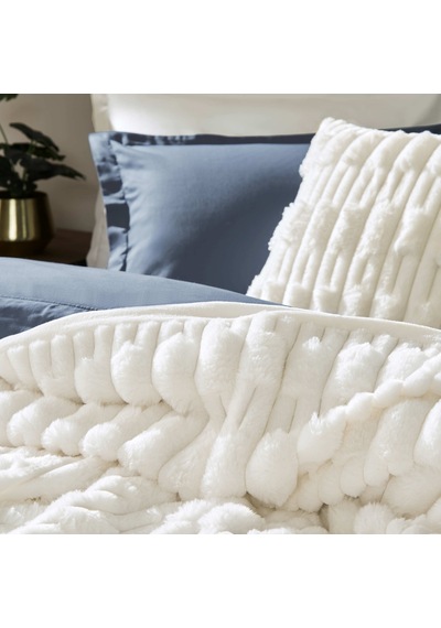 Linens Latrell Çift Kişilik Battaniye Ekru