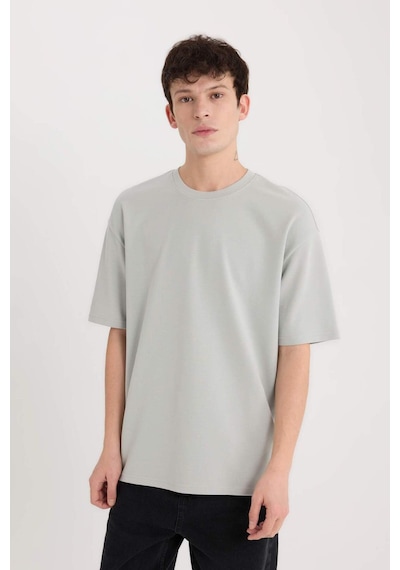 DeFacto Oversize Geniş Kalıp Ütü Gerektirmeyen Bisiklet Yaka Kısa Kollu Basic Düz Ağır Kumaş Tişört X3926AZ25SPGN1255 DeFacto Oversize Geniş Kalıp Ütü Gerektirmeyen Bisiklet Yaka Kısa Kollu Basic Düz Ağır Kumaş Tişört X3926AZ25SPGN1255